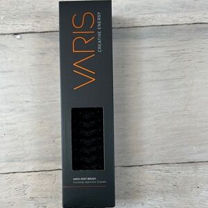 VARIS Vent Brush-Fueled with Hydroionic crystals
NEW in Box. Professional